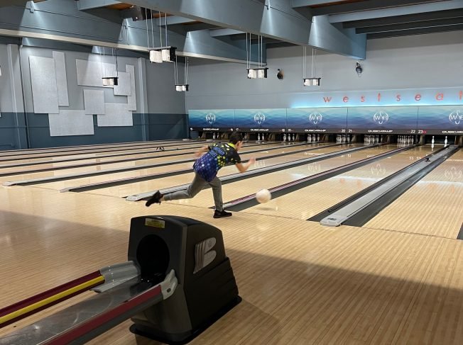 HAPPENING NOW: 13-year-old bowler’s ‘Pins for the Pantry’ fundraiser at West Seattle Bowl