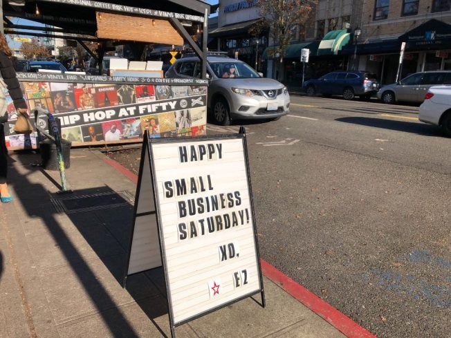 HAPPENING NOW: West Seattle Junction ‘Small Business Saturday’ scenes