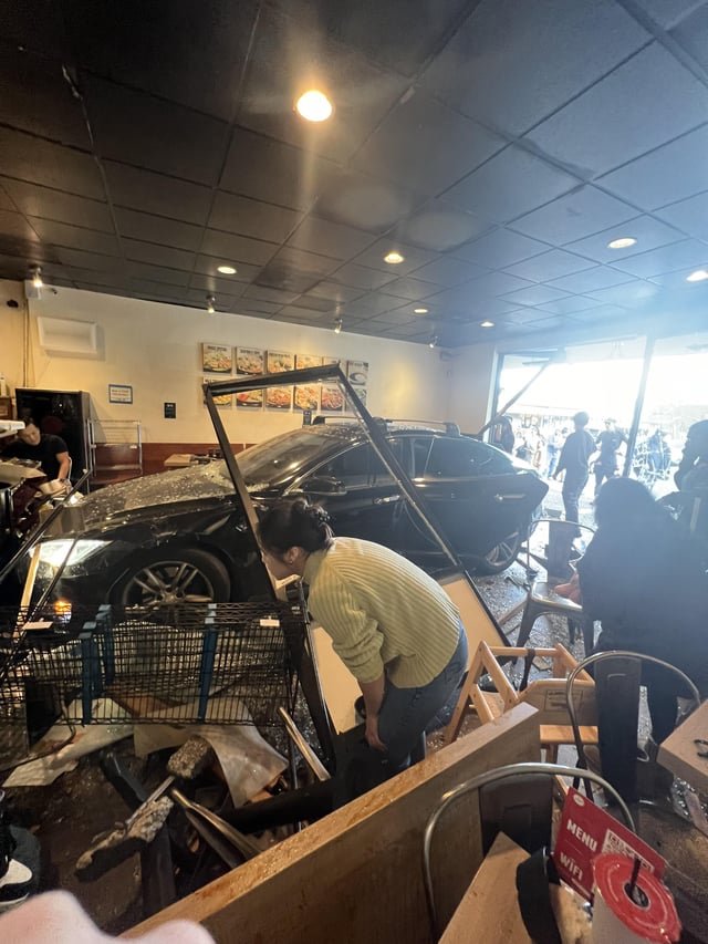 Elderly people should not be driving