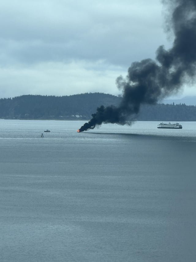 Looks like a boat caught on fire in the Pugent Sound today