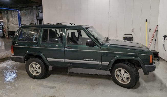 WEST SEATTLE CRIME WATCH: Stolen green Jeep Cherokee