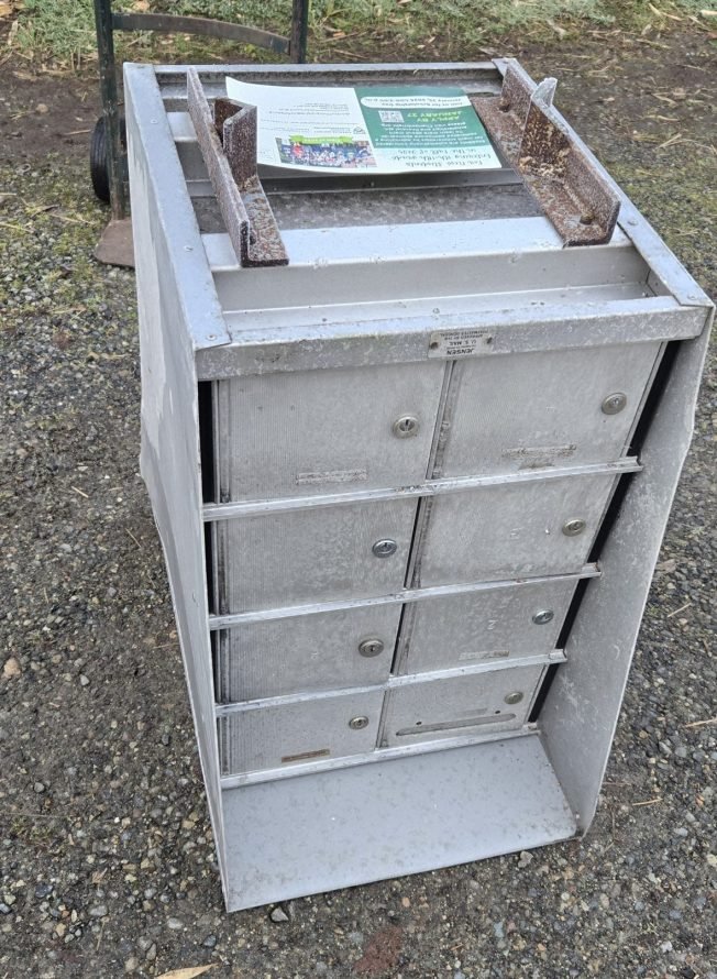 WEST SEATTLE CRIME WATCH: Stolen, dumped mailbox