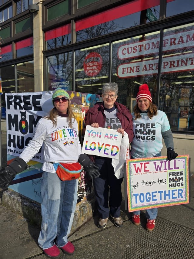 Free mom hugs on The Hill