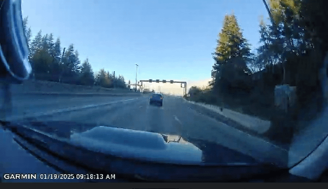 I-90 bridge spin out [no audio] – careful on the icy roads out there