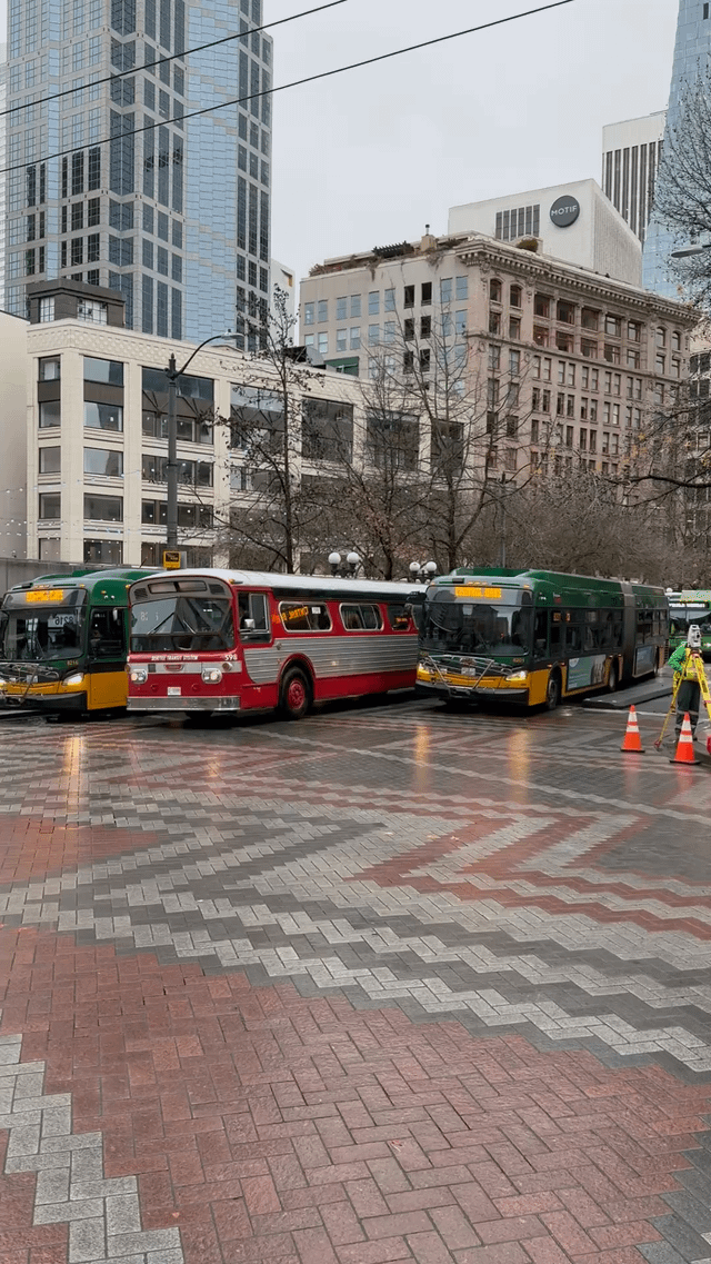 Seattle Trasit buses on Westlake