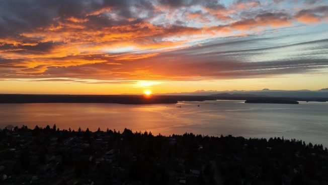 WEST SEATTLE SCENE: Almost-spring sunset