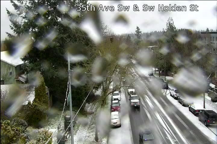 WEST SEATTLE WEATHER: Snow showers
