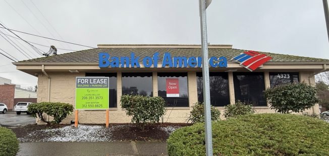 BIZNOTE FOLLOWUP: One more week for Admiral Bank of America