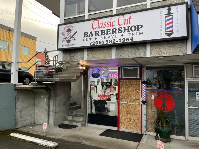 WEST SEATTLE CRIME WATCH: Barber-shop break-in