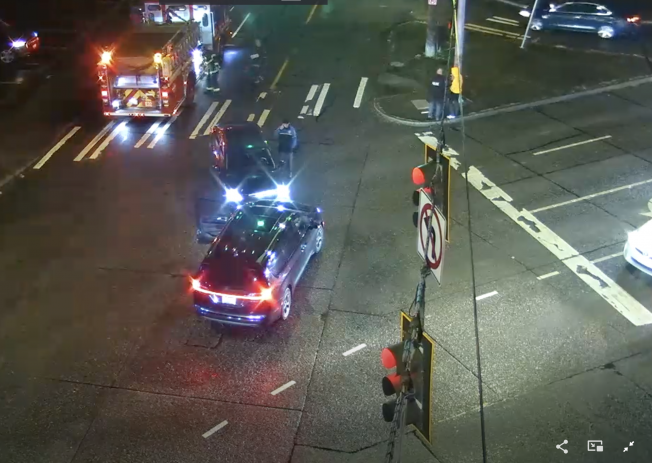 TRAFFIC ALERT: 35th/Fauntleroy crash