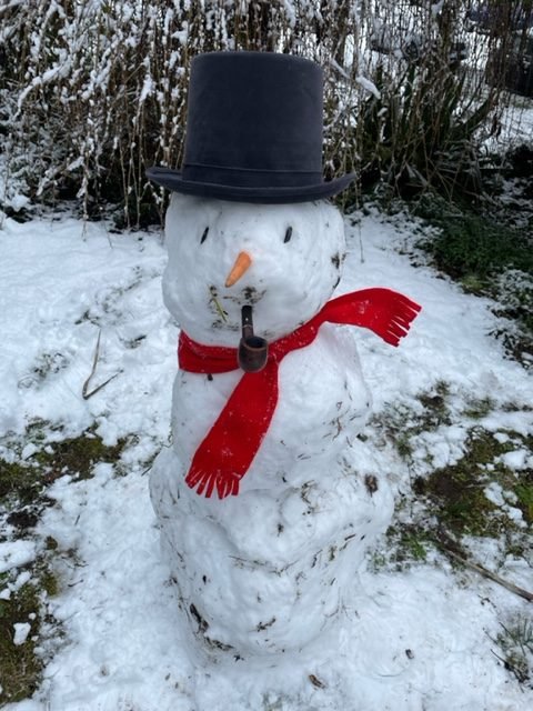 West Seattle Book Club, 3010 Avalon design review, Skylark benefit, more for your West Seattle Thursday