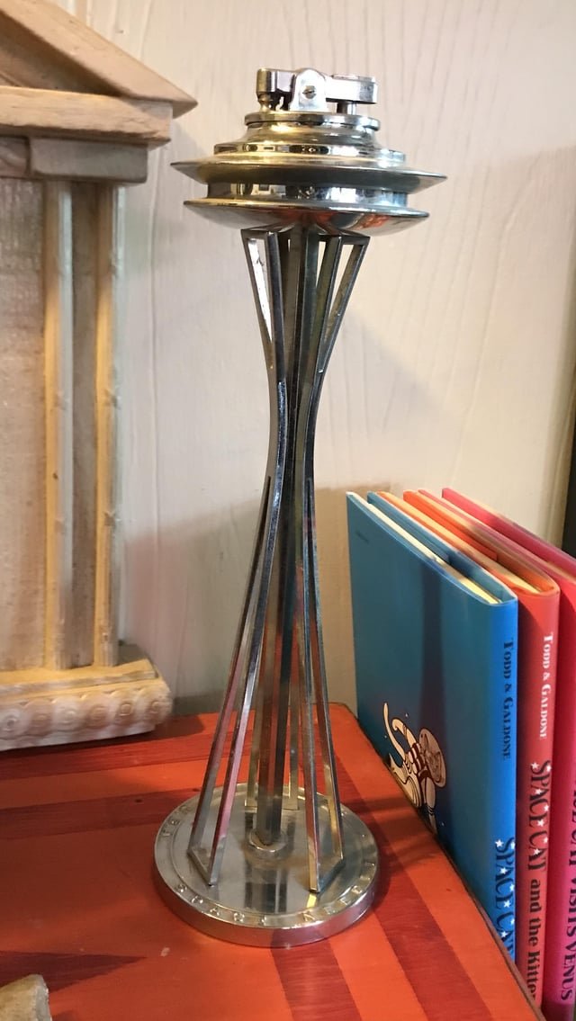 I can’t say I approve of smoking, but I do approve this table lighter.