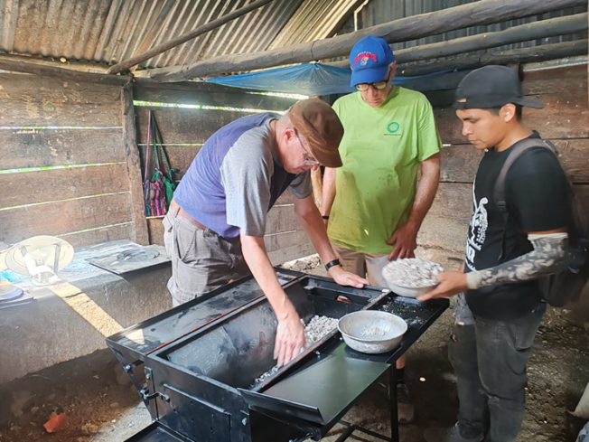 West Seattle dinner to help local volunteers’ work in Guatemala