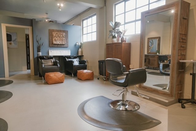 BIZNOTE: Artist and Muse Salon celebrates milestone anniversary, after opening ‘against all odds’