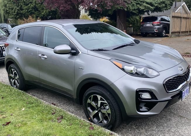 WEST SEATTLE CRIME WATCH: Early morning arrest on 35th SW; stolen gray Sportage