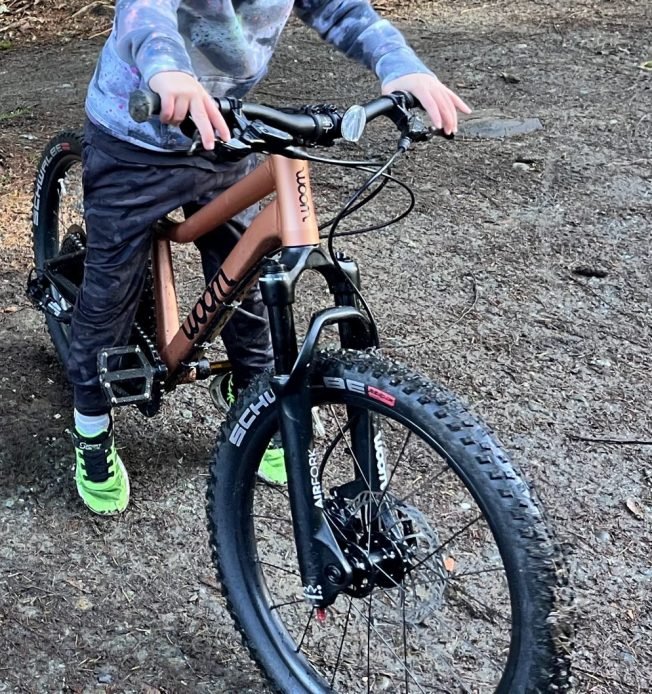 WEST SEATTLE CRIME WATCH: Kids’ bike stolen outside church