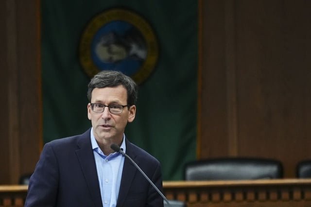 Washington Wealth Tax Wouldn’t Survive Legal Test, Governor Says