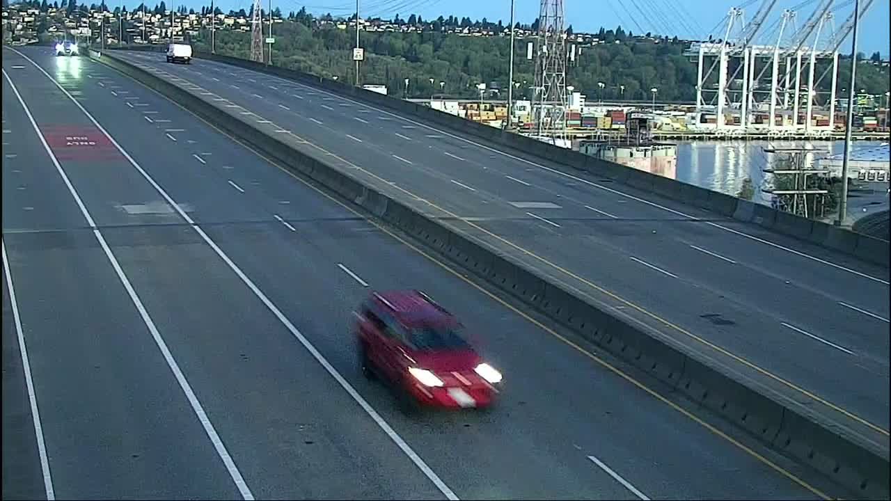 TRAFFIC, TRANSIT, WEATHER, ROAD WORK: Spring-break Tuesday