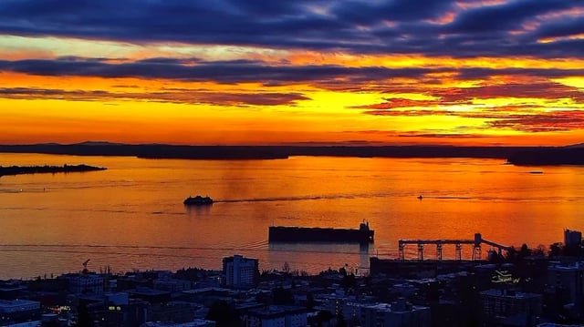 8 p.m. sunsets begin this week in Seattle