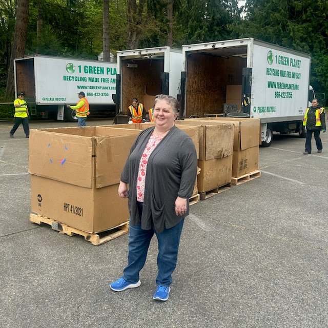 HAPPENING NOW: New life for old stuff at Fauntleroy Church’s spring 2025 Recycle Roundup