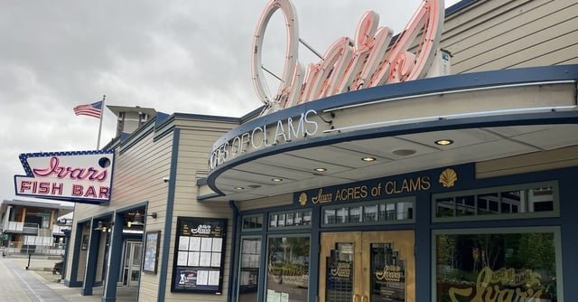Seattle Restaurants Are Offering Visiting Canadian Tourists a Discount, and an Apology