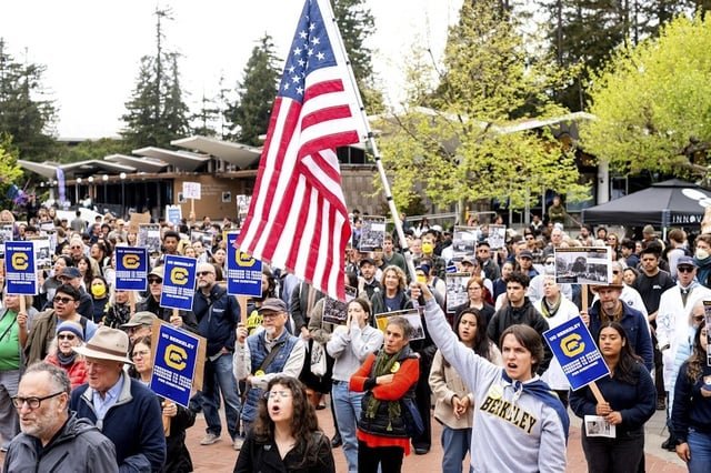 34 international students in Washington state deleted from federal database