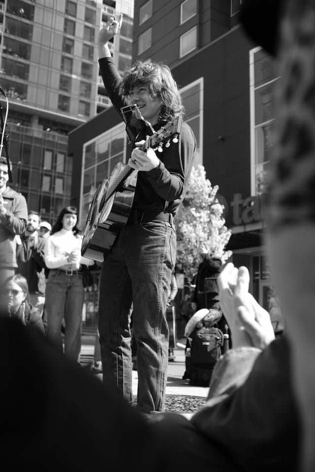 Jesse Welles at Pike Place (and then target)