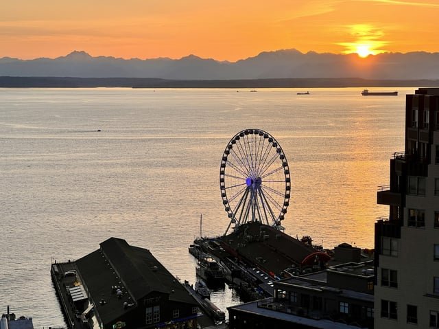 Sunset tonight. 🌅 🛳️ 🌄 ⛵️