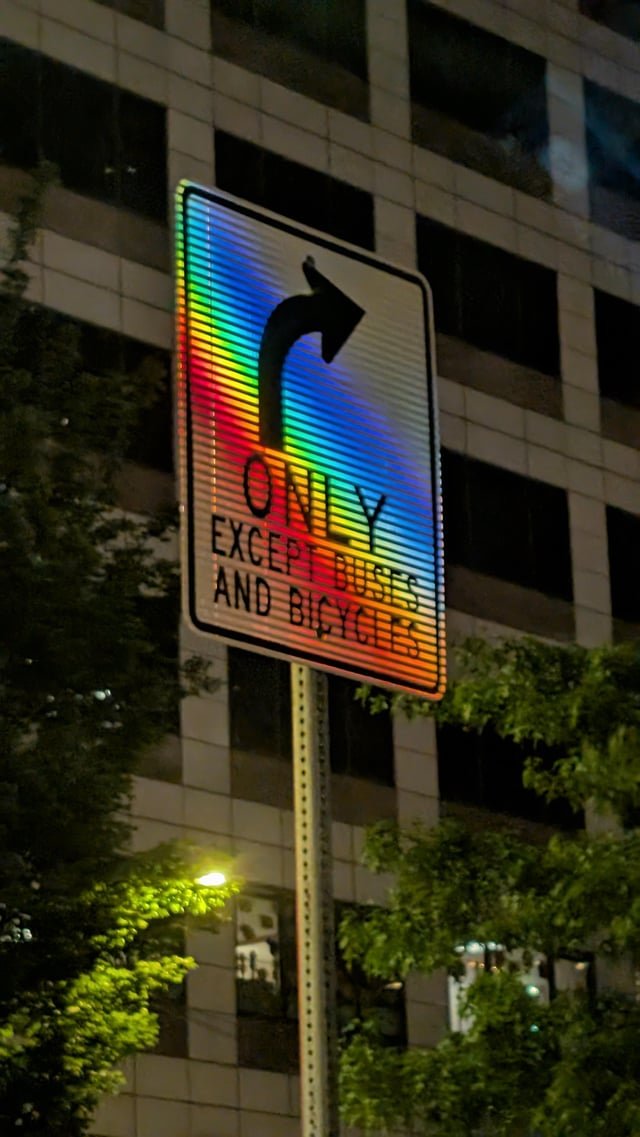 Snapped this near 4th and university. Thought it was cool