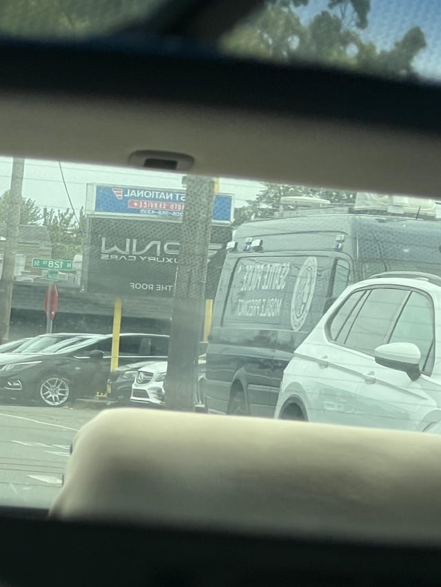 3-5 Seattle PD Mobile Units Spotted parked around Aurora and 130th.