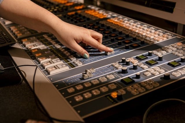 KUOW president makes statement on executive order attacking public media
