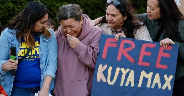 Green card holder detained at SeaTac for 4 days