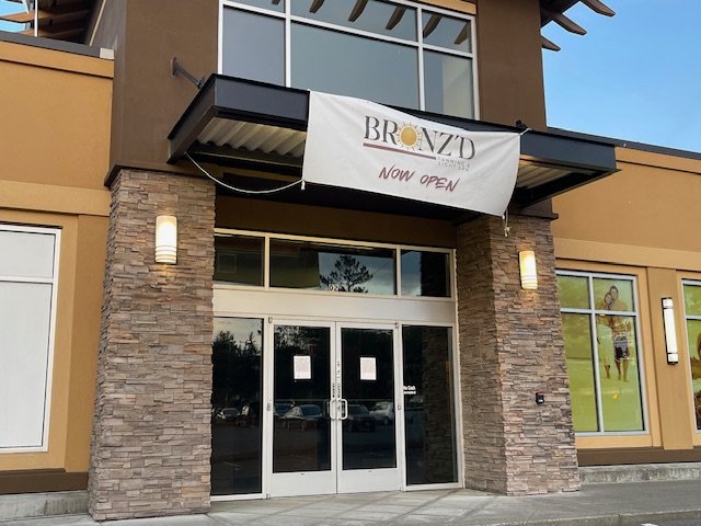 BIZNOTE: As Westwood Village’s J. Crew Factory moves ahead, Bronz’d closes