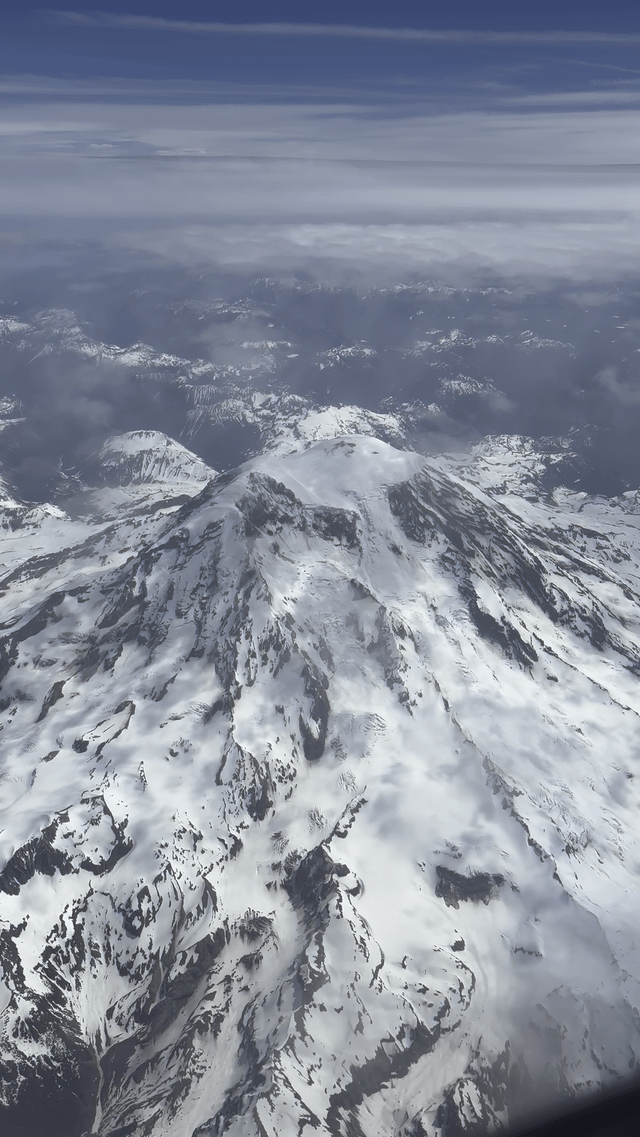 Mr Rainier leaving SeaTac