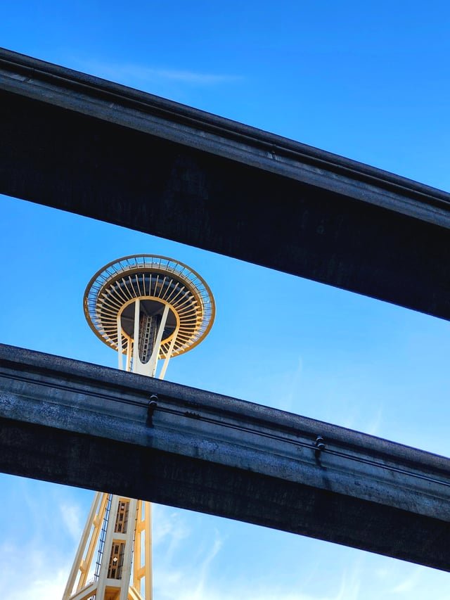 Just dropping today’s shot of The Needle!