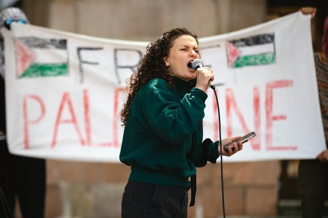 Protesters demand UW reverse suspensions of students who occupied engineering building