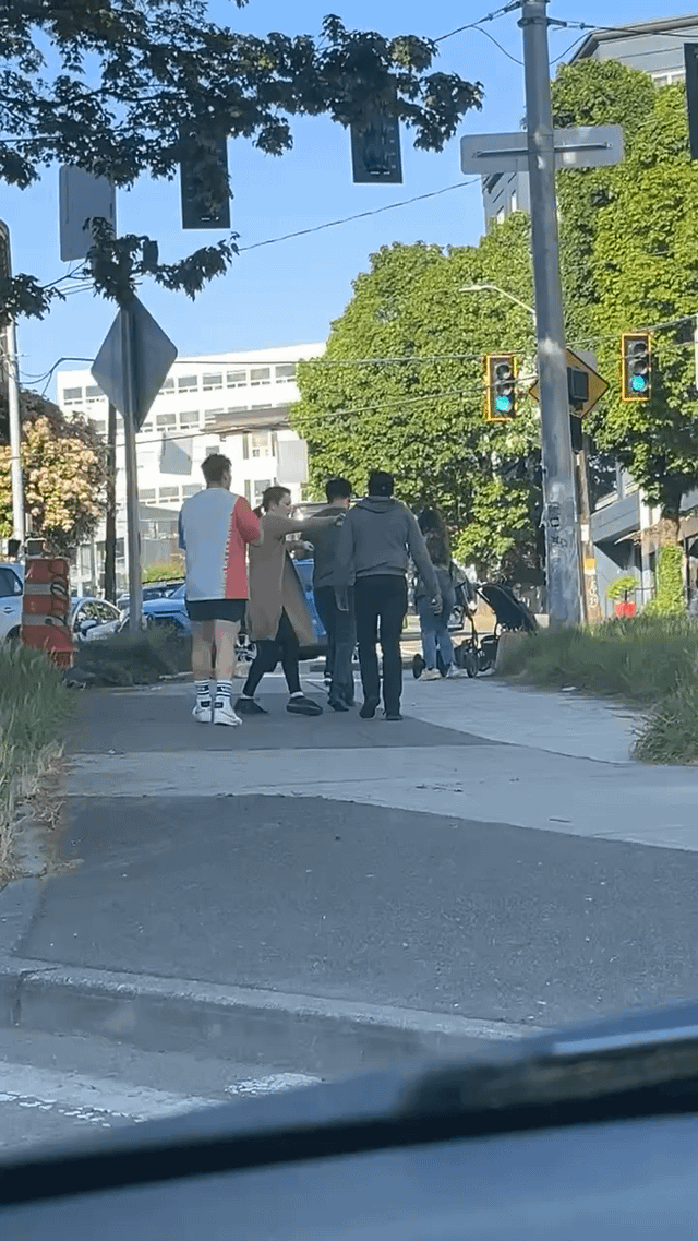 Pepper spray attack on family at intersection of E Olive Way and Melrose Ave. Please help me find the victims.