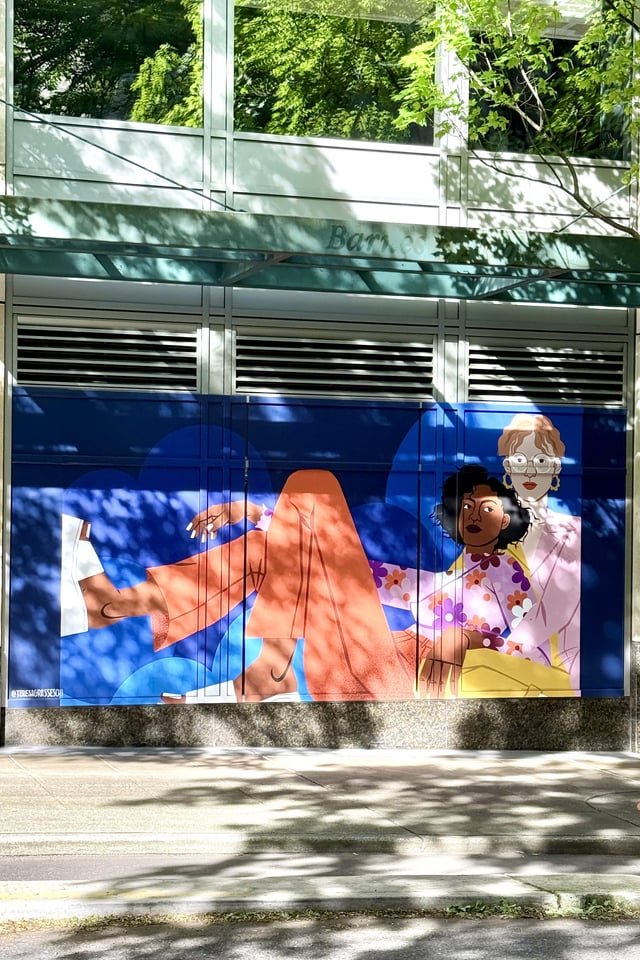 Downtown art livening things up 🏳️‍🌈