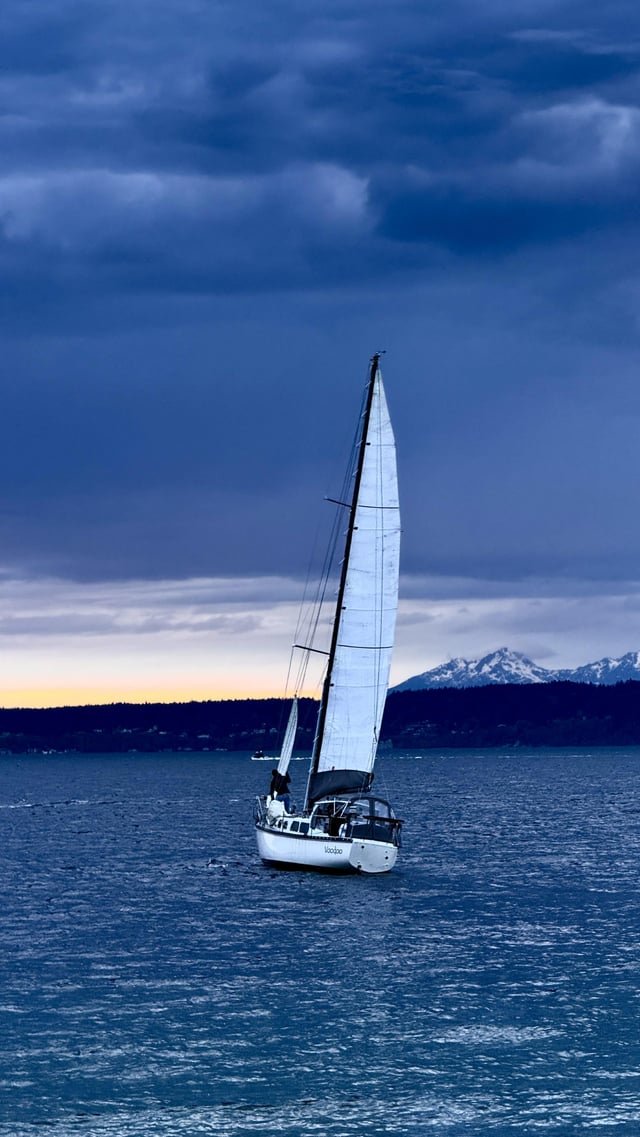 Sailboat off of Golden Gardens