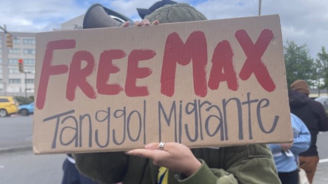 Sea-Tac Airport Detentions Prompt Travel Warnings for Washington Green-Card Holders