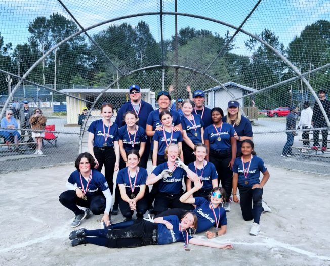 CONGRATULATIONS! Southwest Little League’s Rat City team takes District 7 softball championship