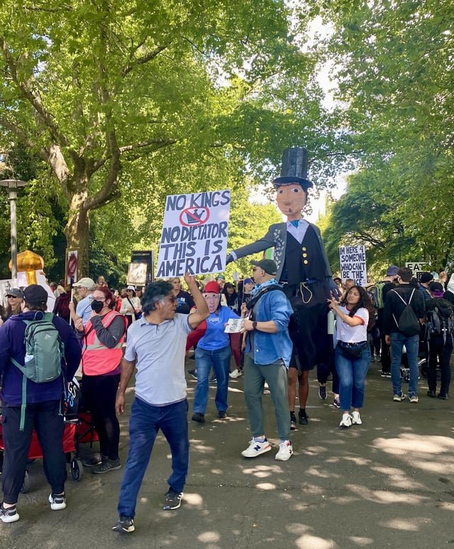 A handful of photos from the No Kings protest