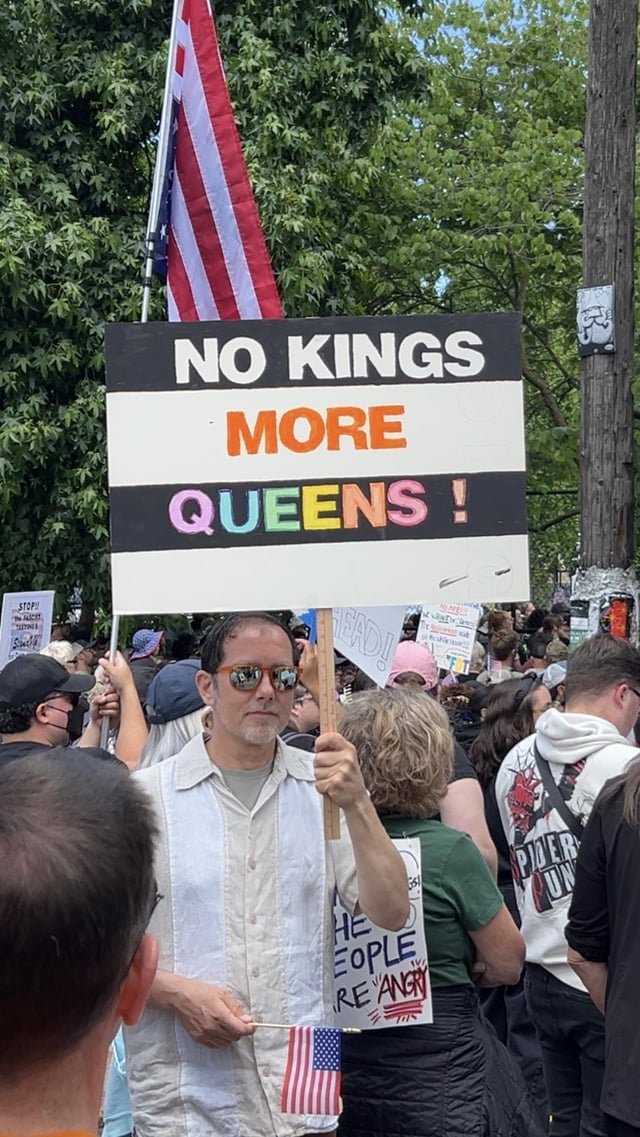 Creative gold at Cal Anderson 👏🏼