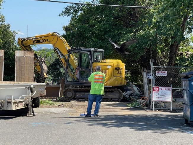 DEMOLITION: 4501 35th SW finally comes down