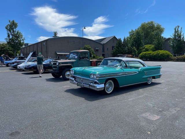 HAPPENING NOW: West Seattle High School student-organized car show