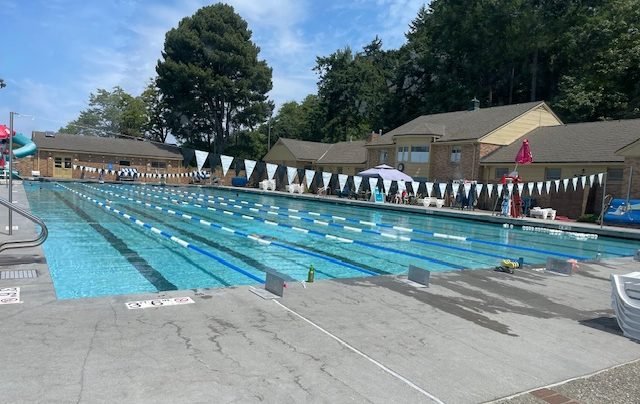 WEST SEATTLE SCENE: 4 lanes, no waiting