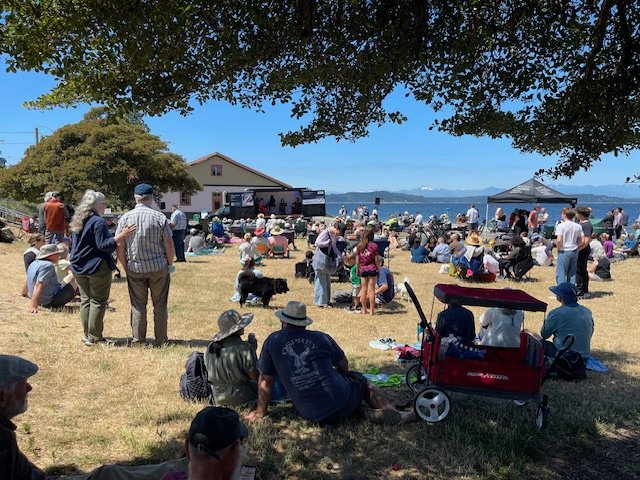 VIDEO: Seattle Chamber Music Society’s Concert Truck visits Alki, with Puget Ridge concert this evening