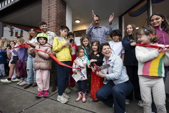 HAPPENING NOW: Opening night for Molly Moon’s Ice Cream in West Seattle
