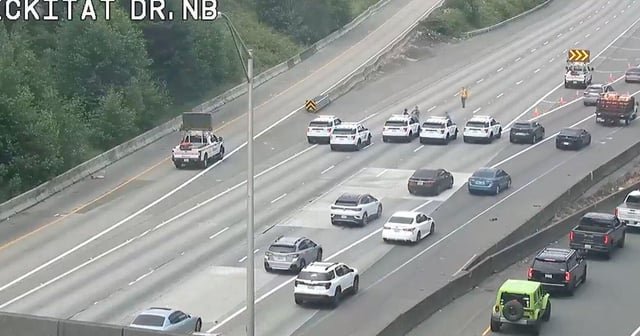 Northbound I-5 shut down at Southcenter due to shooting