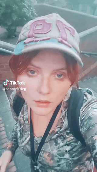 Journalist Hannah Krieg caught in pepper spray used by federal forces inside the federal building.